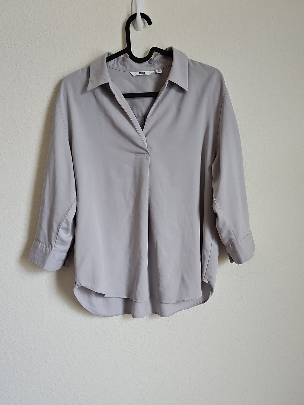 Uniqlo Gray Skipper Collar Shirt - M